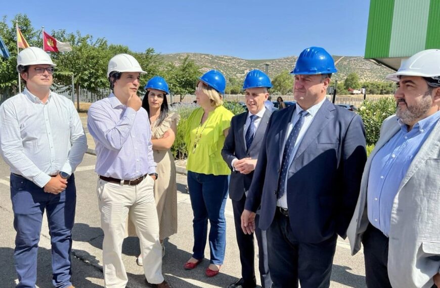 La Junta seguirá invirtiendo en la planta Clamber de Puertollano tras constatar el interés de las empresas