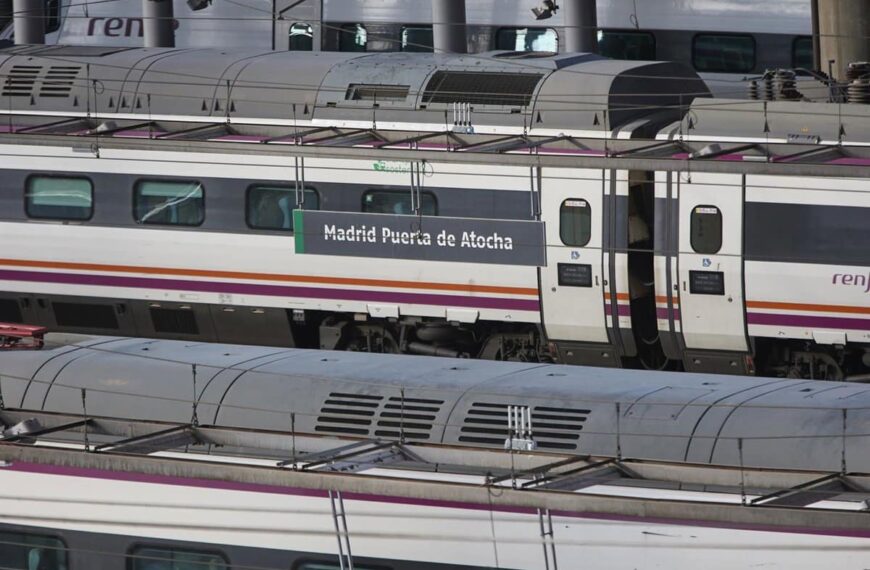 La circulación de trenes entre Madrid y Andalucía sigue suspendida
