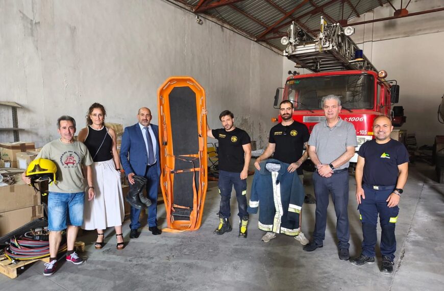 El SCIS realiza una donación solidaria a Bomberos Sin Fronteras para proyectos de extinción de incendios