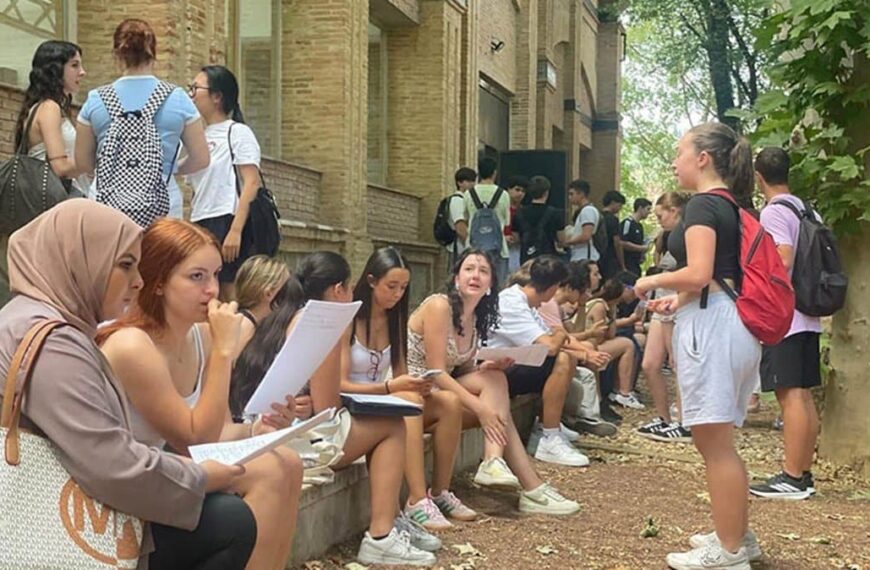 Siete de cada diez estudiantes aprueban la convocatoria extraordinaria de la PAU en el distrito universitario de Castilla-La Mancha