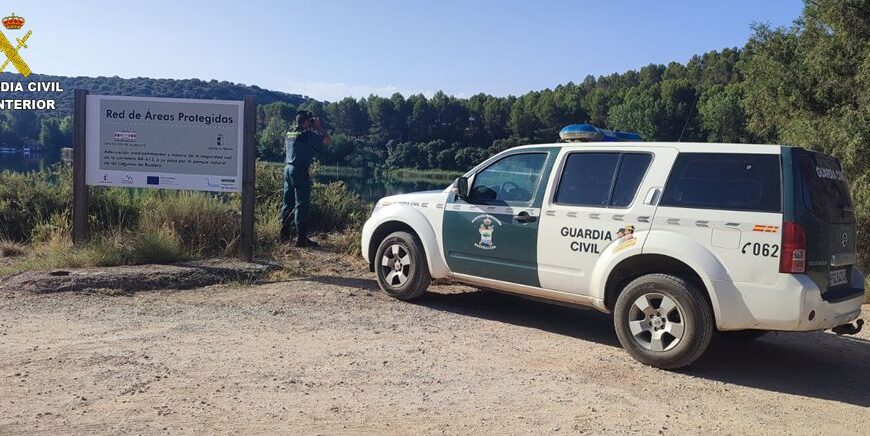 La Guardia Civil auxilia a una familia en el Parque Natural de Las Lagunas de Ruidera