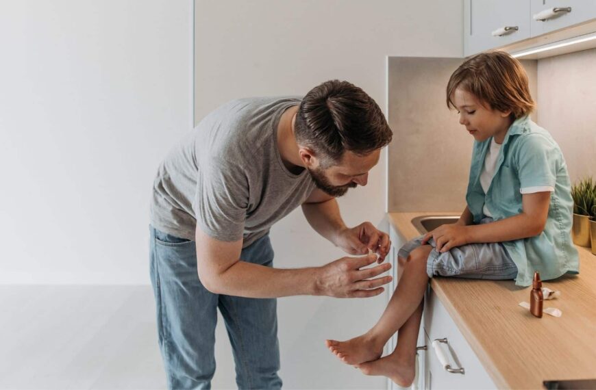 Guía para Padres: Tratamiento en Casa y Urgencias por Heridas, Picaduras y Mordeduras en Niños