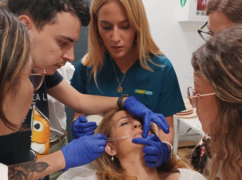 Amir Medicina Estética: Líderes en Formación Clínica de Alto Nivel