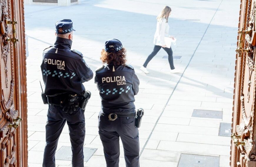 El DOCM publica el listado de aspirantes a las plazas de policía local en C-LM