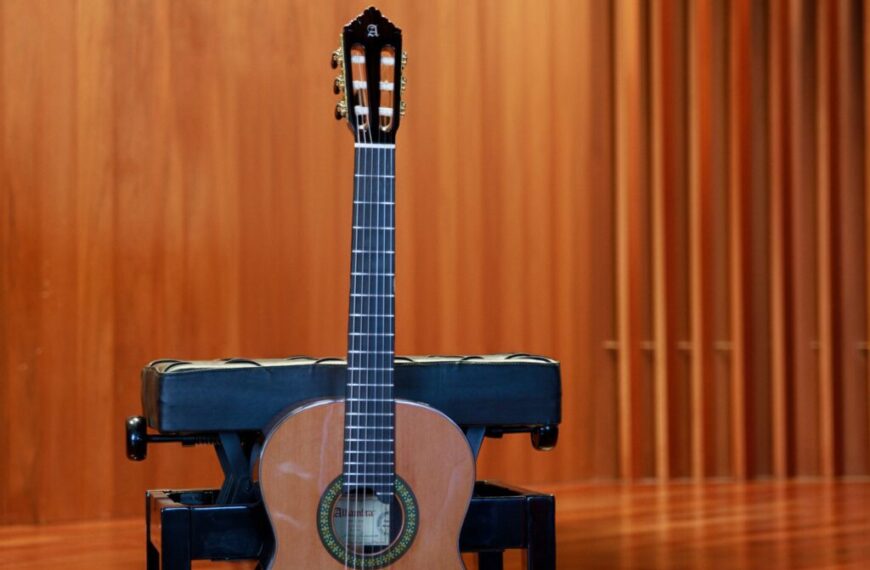 Melodías de Resiliencia: Alhambra Guitarras e HIDRAU Unen Fuerzas