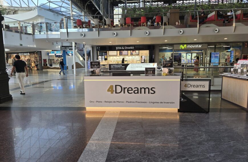 4Dreams Presenta un Stand Innovador y Sostenible con Material Reciclado en Príncipe Pío