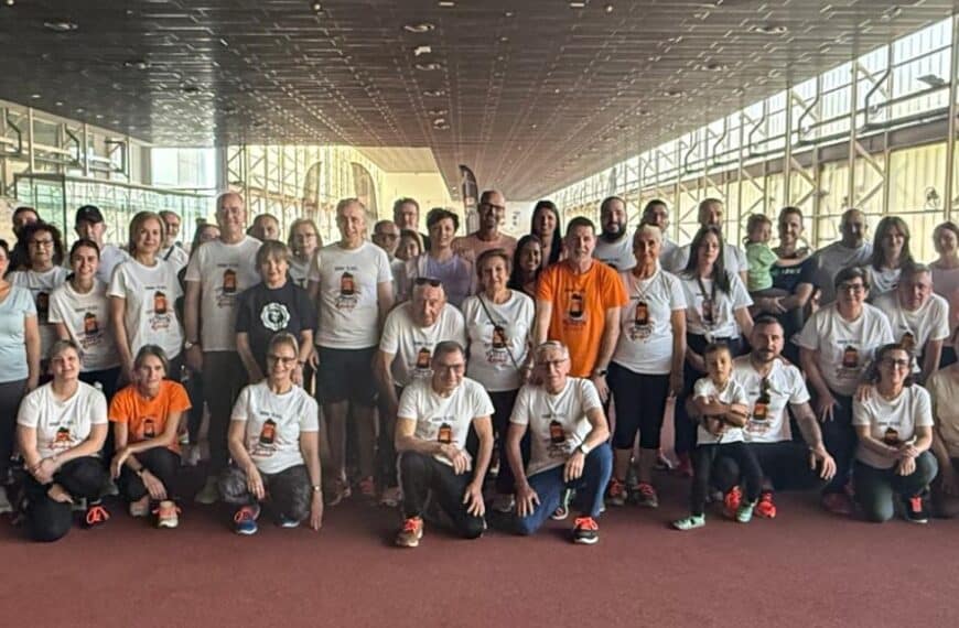 Caminata de Concienciación: 60 Participantes se Movilizan para Destacar la Importancia del Ejercicio en la Lucha contra la Espondiloartritis