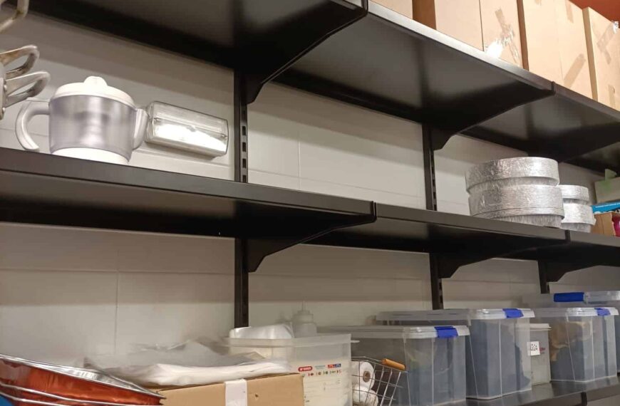 Innovación en Almacenamiento: El Impacto de Carlos Astibia en la Industria de Estanterías Navarra