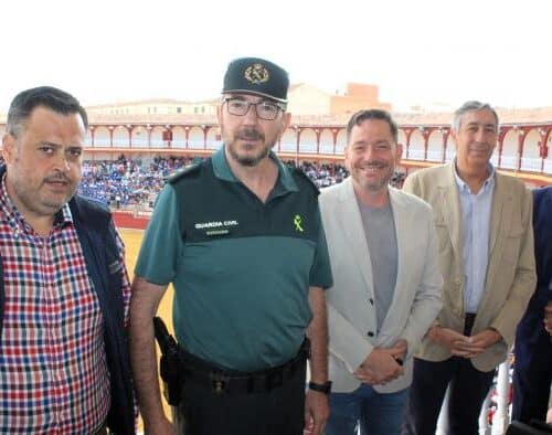 El Gobierno regional destaca la educación en valores en la exhibición de la Guardia Civil ante escolares de Ciudad Real