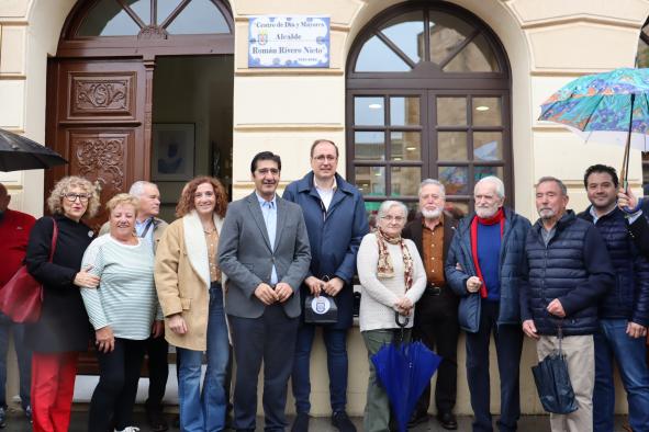 El Gobierno regional destaca el papel de los alcaldes en la construcción de servicios, derechos y bienestar desde el inicio de la democracia