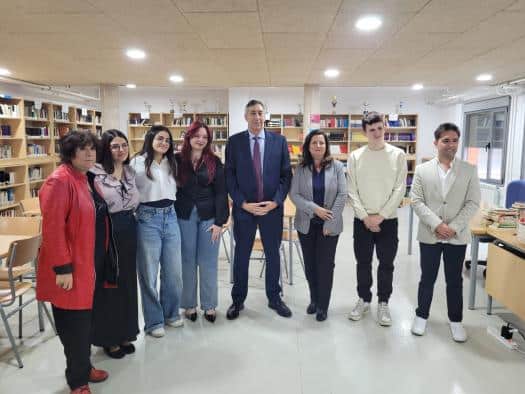 El IES ‘Dámaso Alonso’ gana premio del concurso para el lema y audiovisuales de UCLM: ¡Felicidades!