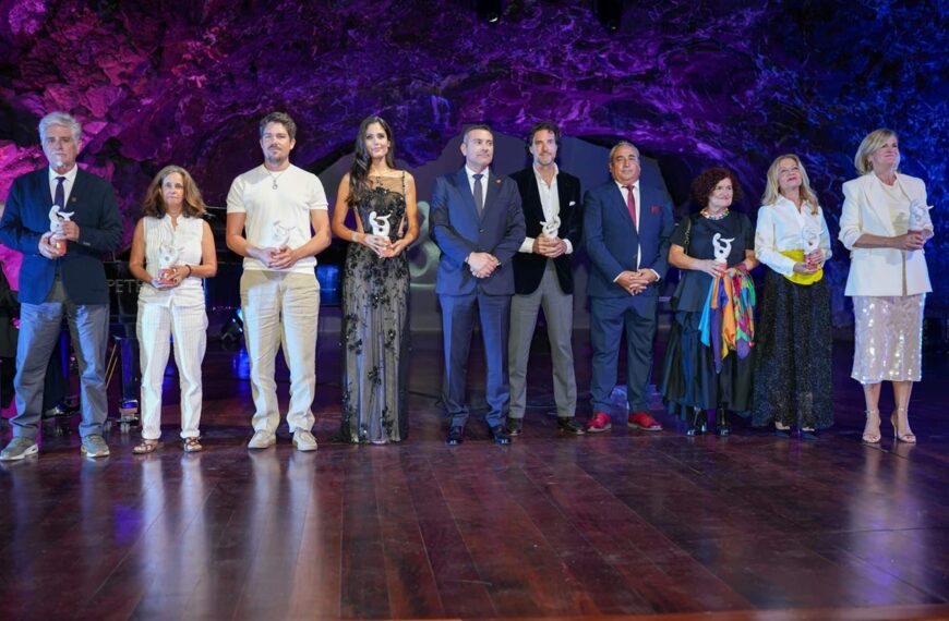 Líderes en Acción: Premios Azul Zero Celebran la Sostenibilidad e Innovación Social