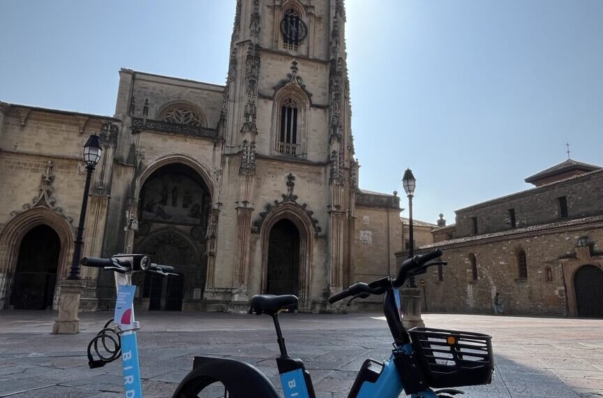 Bird Impulsa la Micromovilidad Multimodal en Oviedo y Proyecta Evitar Más de 30 Toneladas de CO₂ para 2025