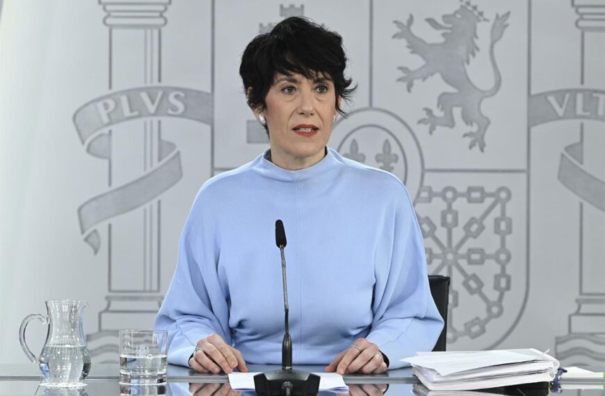 Nuevo Programa de Regularización Extraordinaria para Extranjeros Residentes en España: Iniciativa del Gobierno