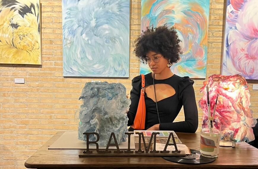 Carmela Sidibé: Innovación Artística en el Corazón de Raima, Barcelona