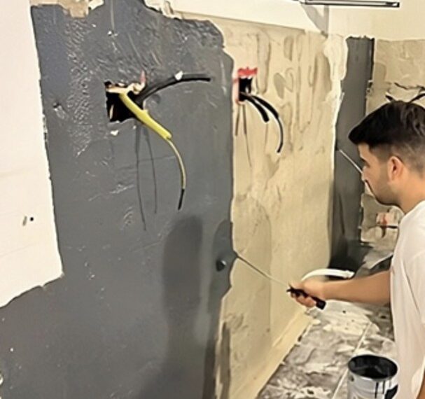 Eagle Waterproofing Moderniza y Protege Vivienda de 1929 con Tecnología UltraDry®