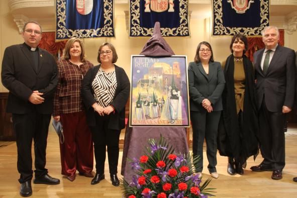 El gobierno de Castilla-La Mancha comparte la emoción y la pasión de las cofradías en la presentación del cartel oficial de la Semana Santa de Ciudad Real