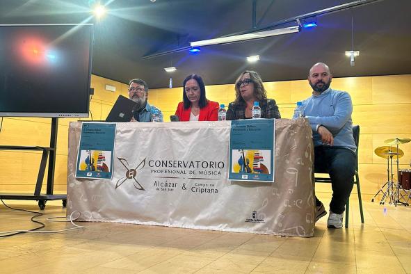Formación en Patrimonio Cultural Inmaterial para Docentes en las II Jornadas ‘De Raiz’ del Gobierno Regional