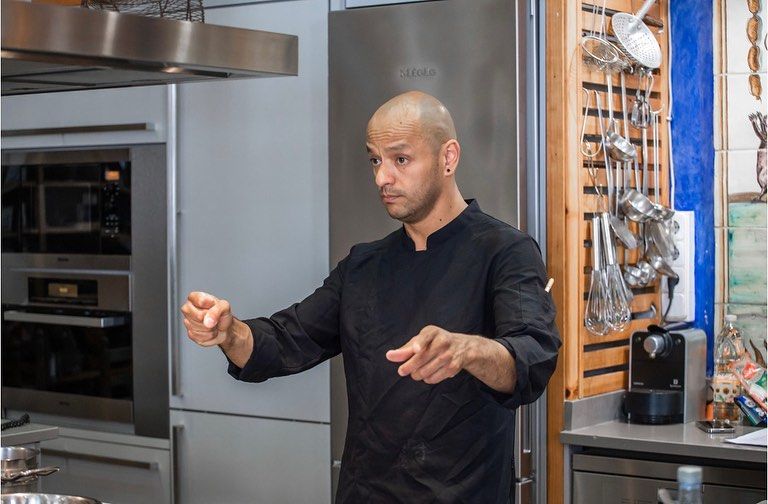 El Chef Jaime Monzón: Conquistando Corazones en San Valentín con Sabores a Domicilio