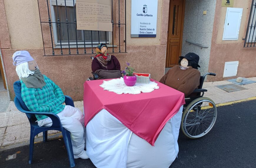 Granátula celebra el Jueves Lardero con menos Judas por el temporal, pero sin perder el humor carnavalero