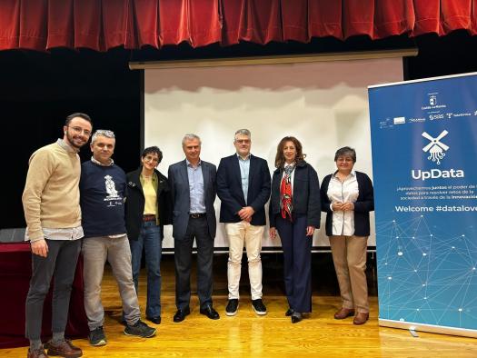 Fase final del concurso educativo ‘UpData Datathon’: seis equipos compiten en dos categorías