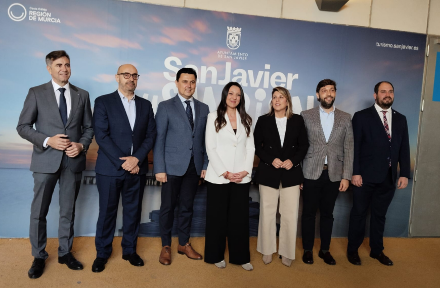 Impulso a la Alianza Público-Privada para Potenciar el Turismo en la Costa Cálida