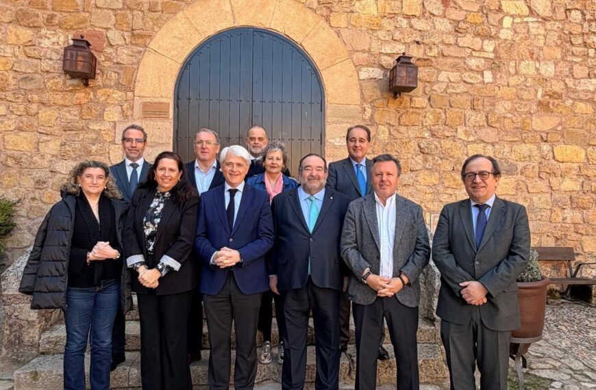 Mejora en la Colaboración entre la Abogacía Española y los Consejos Autonómicos