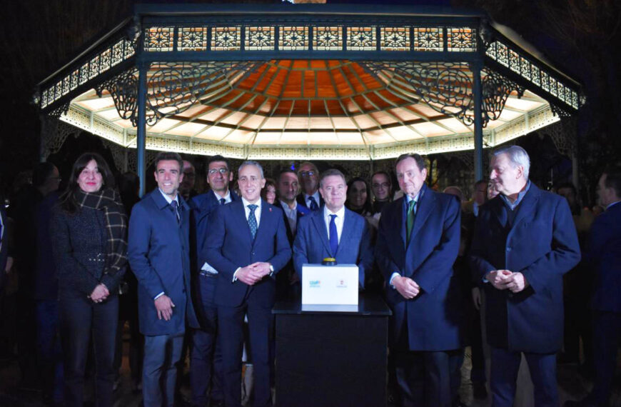 Iluminación LED sostenible revitaliza la emblemática Fuente Agria de Puertollano