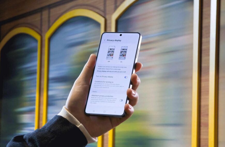 La Ansiedad Digital en España: El 80% Teme la Mirada Ajena en sus Dispositivos Públicos