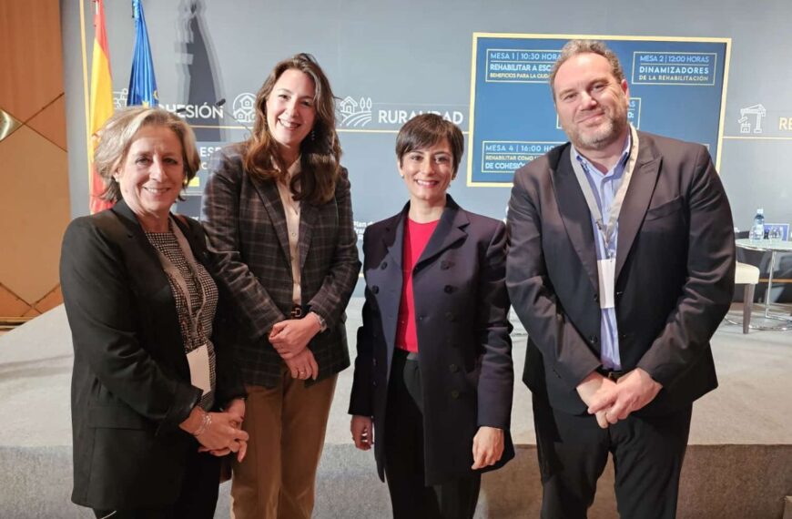 Arquitectos Claman por Su Papel en la Transformación de Ciudades