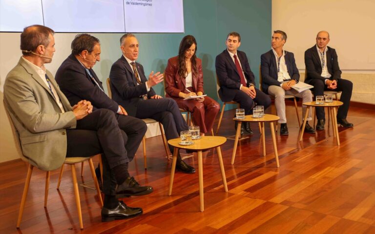 Puertollano y Repsol refuerzan su alianza: el alcalde Miguel Ángel Ruiz se reúne con Antonio Brufau