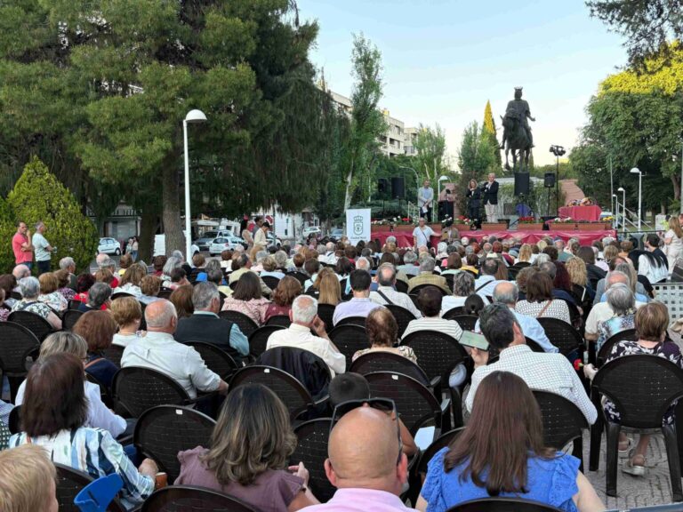 Ciudad Real premia la labor de Emiliano Sánchez de Moya y el voluntariado marianista