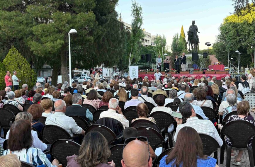 Ciudad Real premia la labor de Emiliano Sánchez de Moya y el voluntariado marianista