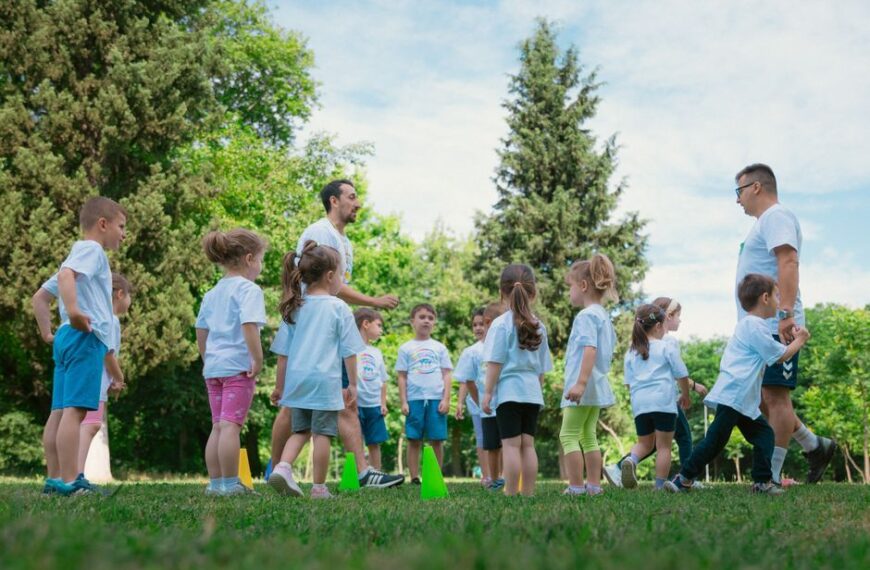 Verano Retador: Soluciones para Familias con Niños que Necesitan Apoyo