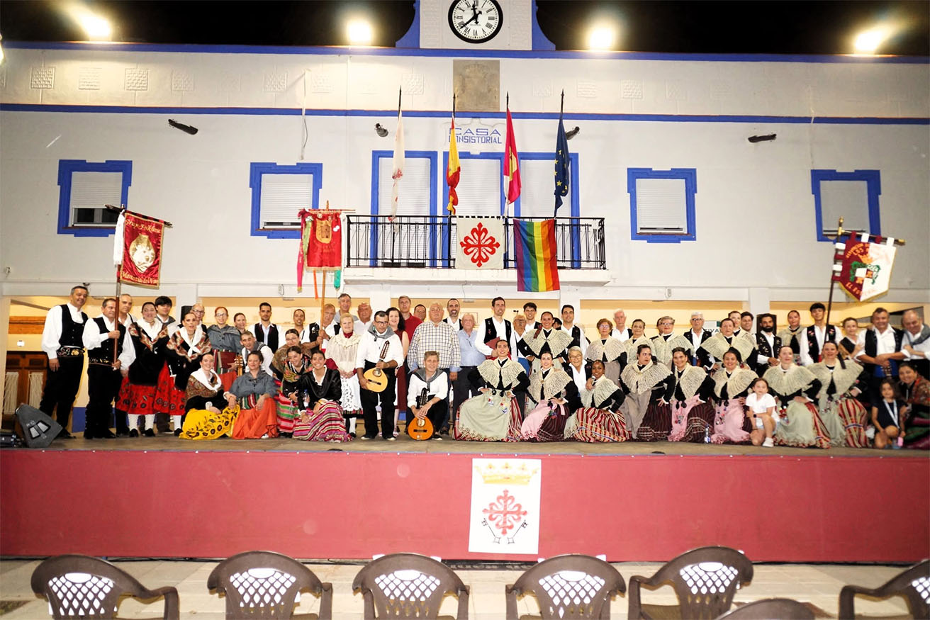 Aldea del Rey se vuelca con el folklore regional en una noche de tradición, emoción y relevo generacional