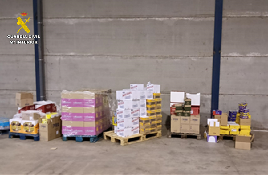 La Guardia Civil desarticula dos grupos criminales tras el robo de un camión cargado de alimentos en Santa Cruz de Mudela