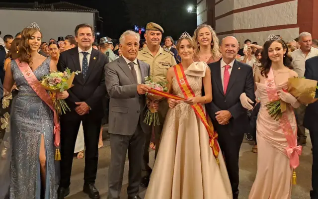 El presidente de la Diputación, Miguel Ángel Valverde, junto al alcalde de Almagro y la comitiva institucional en la inauguración de las fiestas patronales de San Bartolomé