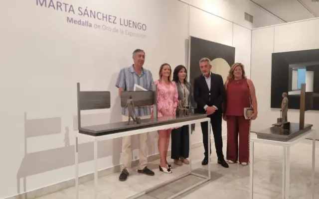 Jesús Martín y Marta Sánchez en la inauguración de la 87 Exposición Internacional de Artes Plásticas de Valdepeñas
