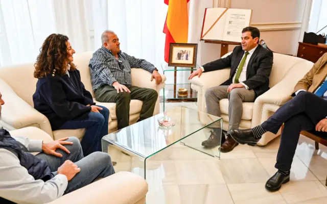 Firma del convenio entre la Diputación de Ciudad Real y la familia del fotógrafo Manuel Herrera Piña
