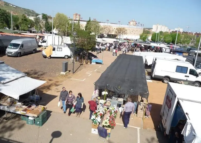 Puestos del mercadillo semanal de Puertollano