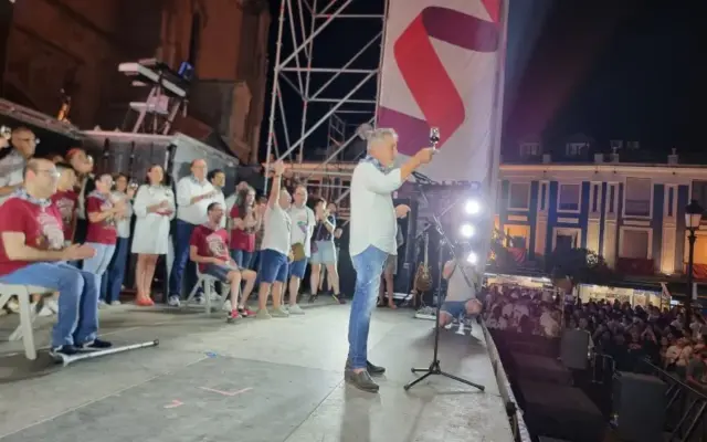 El alcalde Jesús Martín durante la inauguración de las Fiestas de la Vendimia y el Vino de Valdepeñas