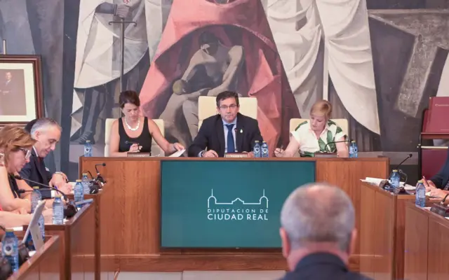 Miguel Ángel Valverde interviene en el pleno de la Diputación de Ciudad Real