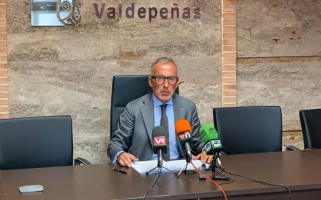 Parcela junto a la Avenida del Vino donde se proyecta la nueva zona verde de Valdepeñas