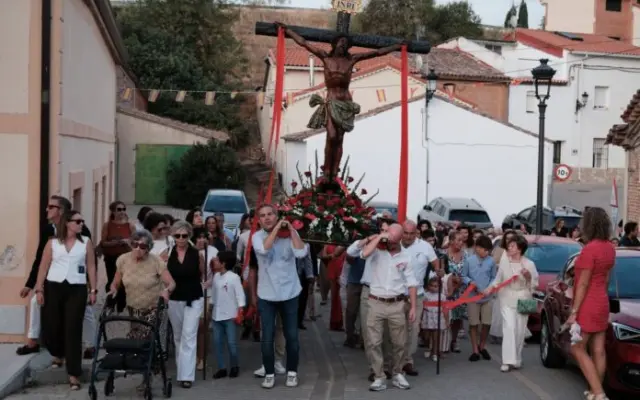 Quer mantiene viva una tradición de siglos en el Día del Cristo de la Misericordia