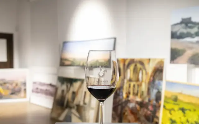 Pintores participan en el VII Concurso de Pintura Rápida Vinos de La Mancha en Belmonte
