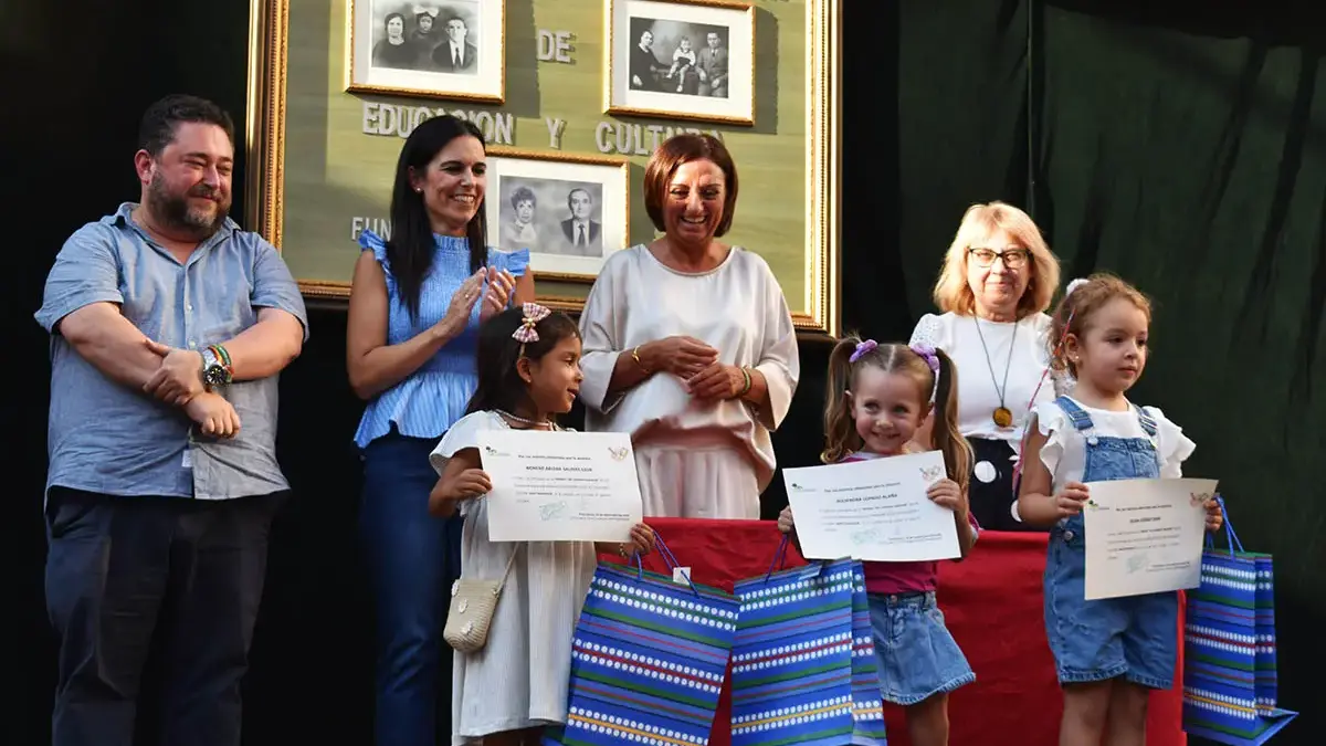 Entrega de premios de la Fundación MartínAmador en el colegio Santa Bárbara de Puertollano