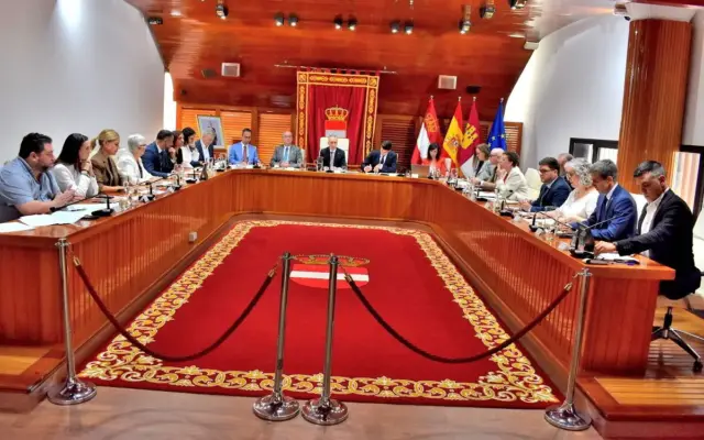 Sesión del Pleno del Ayuntamiento de Puertollano en la que se debatió la bajada del IBI
