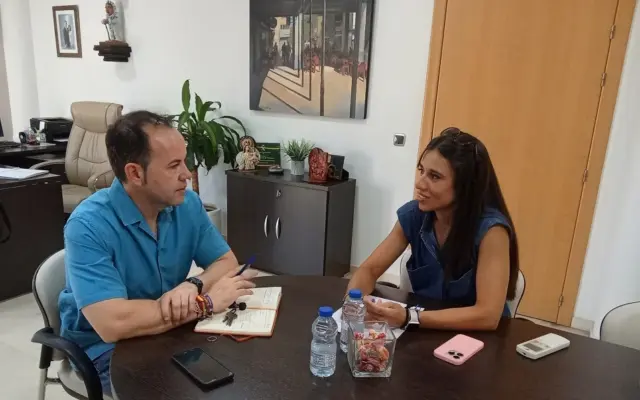 Reunión entre el Ayuntamiento de Herencia y la dirección del CEIP Carrasco Alcalde