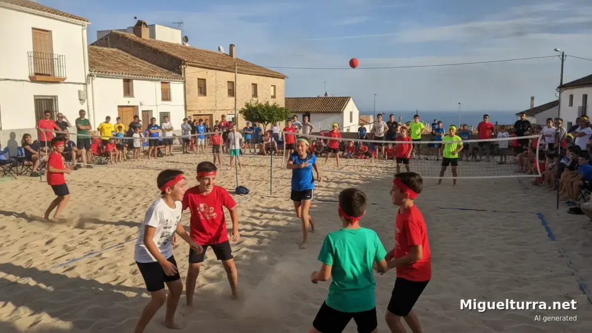 Jóvenes participando en el Torneo de Datchball Playa de Miguelturra