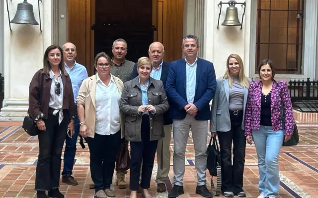 Participantes de la jornada del proyecto europeo HITTS visitando el patrimonio histórico del Campo de Montiel